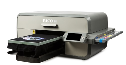 Ricohin yhteistyö Bianchin kanssa osoittaa printin voiman mm. Ri 6000:n DTG-tekstiilipainatusominaisuuksissa